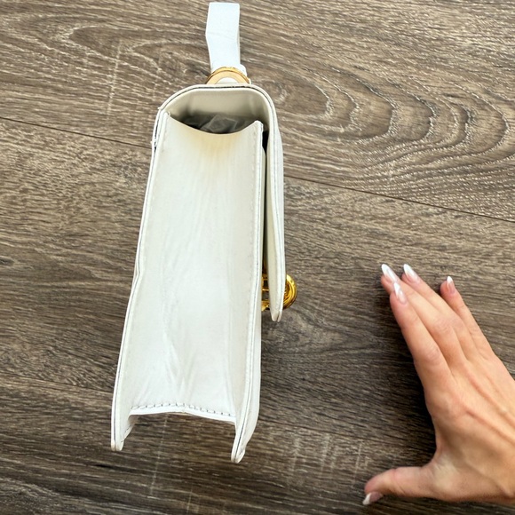 White and Gold Mini Bag with Textured Leather and Gold Clasp - Picture 2 of 6